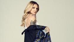 Julia Michaels